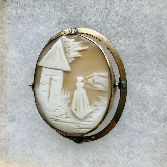 Antique Victorian Rebecca at the Well Cameo Brooch - Picture 5 of 9